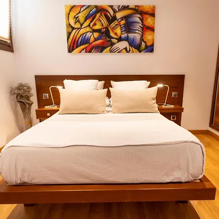 Modern Sea Front In 1 דירה *